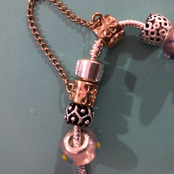 Charm bracelet - Picture 4 of 6